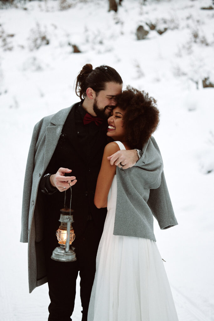 Hochzeitspaar in Österreich in den Bergen - Wedding Planner Glücksgefühle Weddings