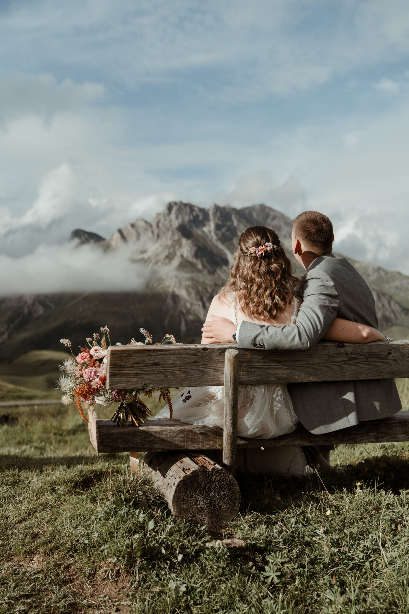 Hochzeitspaar, Braustrauß, Berghochzeit, stilvoll