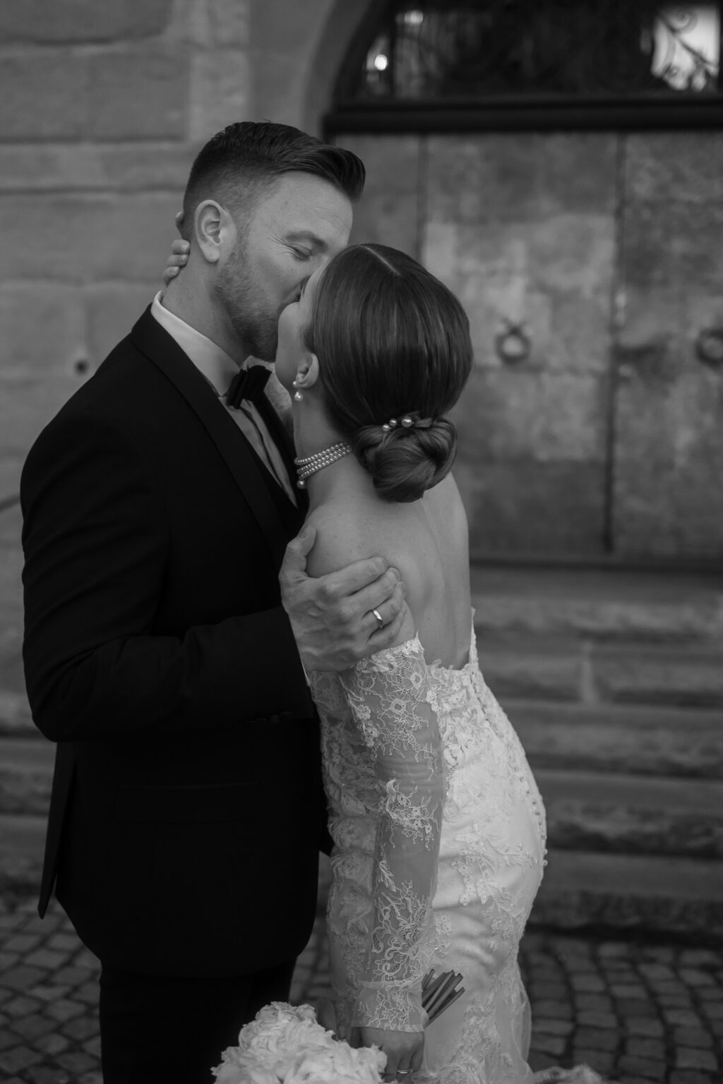 wedding kiss